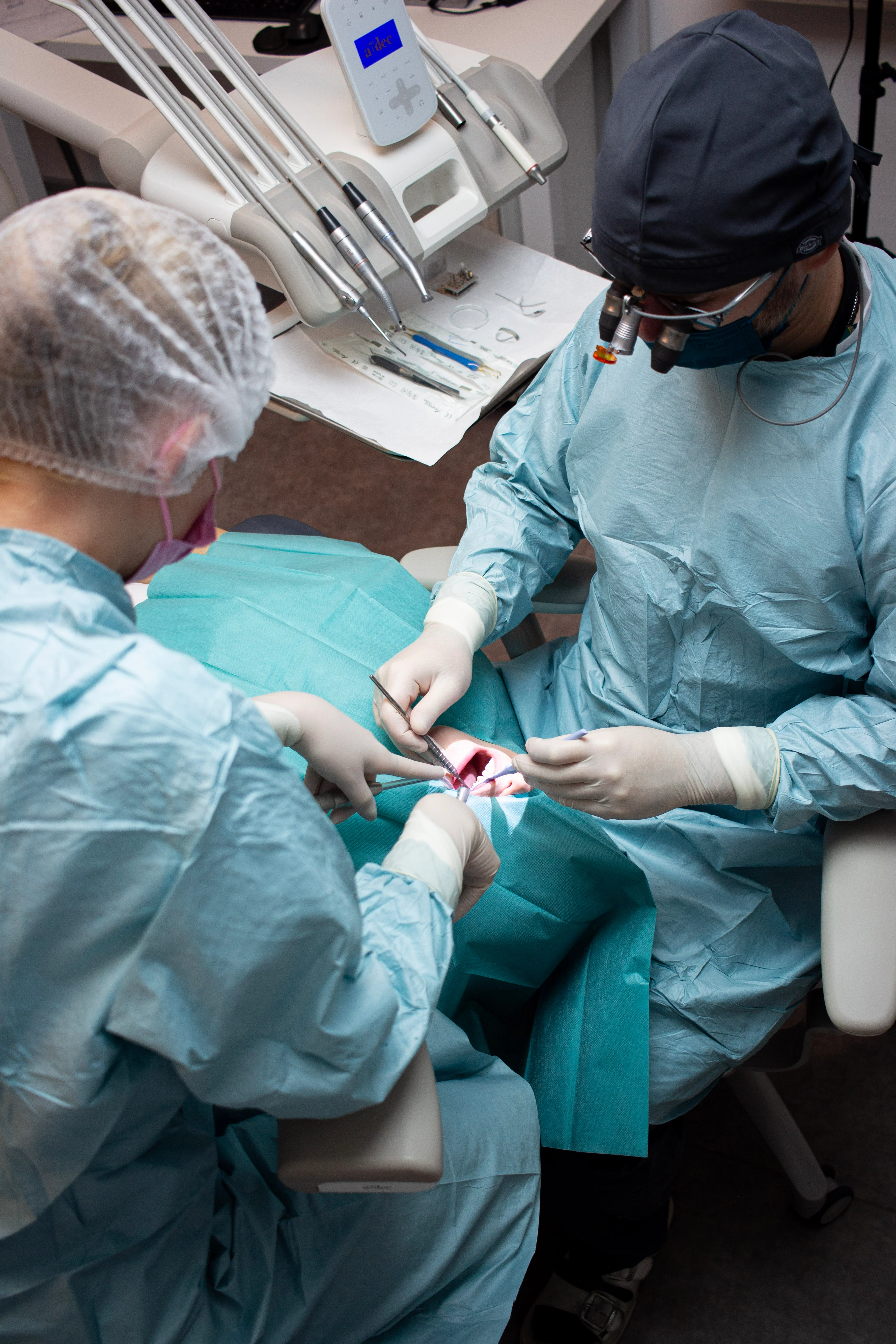 Možná diskuse nad zajímavými případy, rozloučení se a odchod domů